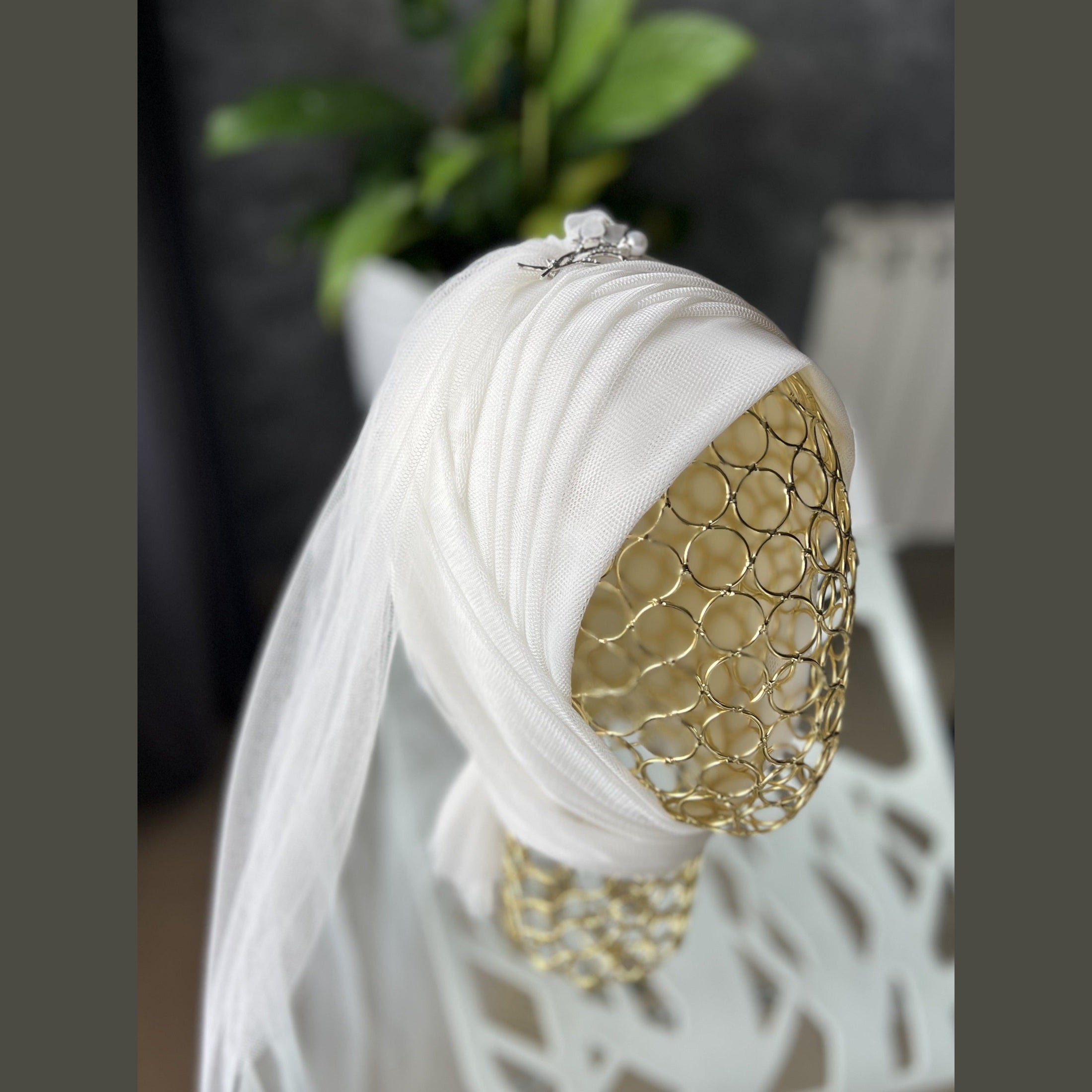 Nour Bridal - Turbante nupcial con cristales