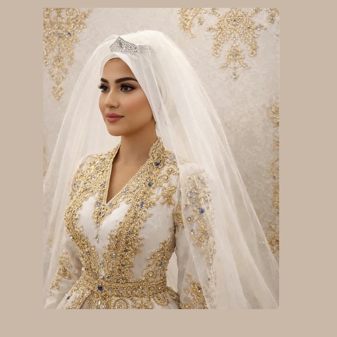 Novia con turbante blanco y tiara de cristal - Amani Bridal Veil - Mimount Couture
